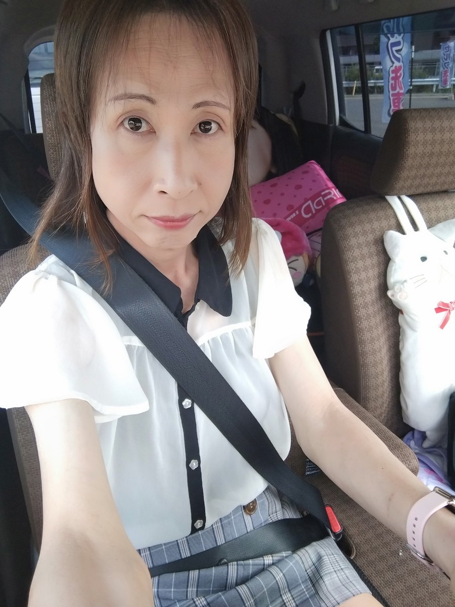 arinn155's tweet photo. 今朝は疲労困憊?😿6:00の目覚ましに起き上がれ無かった…江ノ島行くつもりだったのに🏖️

二度寝してから、先日不調の２輪車のプラグ交換をして、買ってからだいぶ時間経ってしまったエアクリも交換と…😱え?!まさかこれは原因の1つ🫠見なかった事に🙈

暑過ぎるので4輪車でワープ🚗いざ横浜🚢

＃女装 https://t.co/Kbz9MJGic0