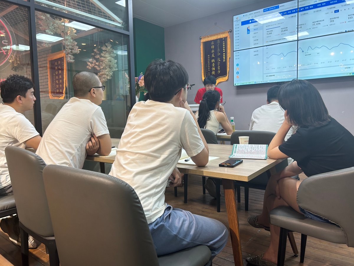 911005love's tweet photo. Just wrapped an insightful training session on digital marketing strategies! Learned actionable tips to boost online presence u0026 connect better with audiences. Grateful for the expert’s guidance. https://t.co/a8fF3uTE7p