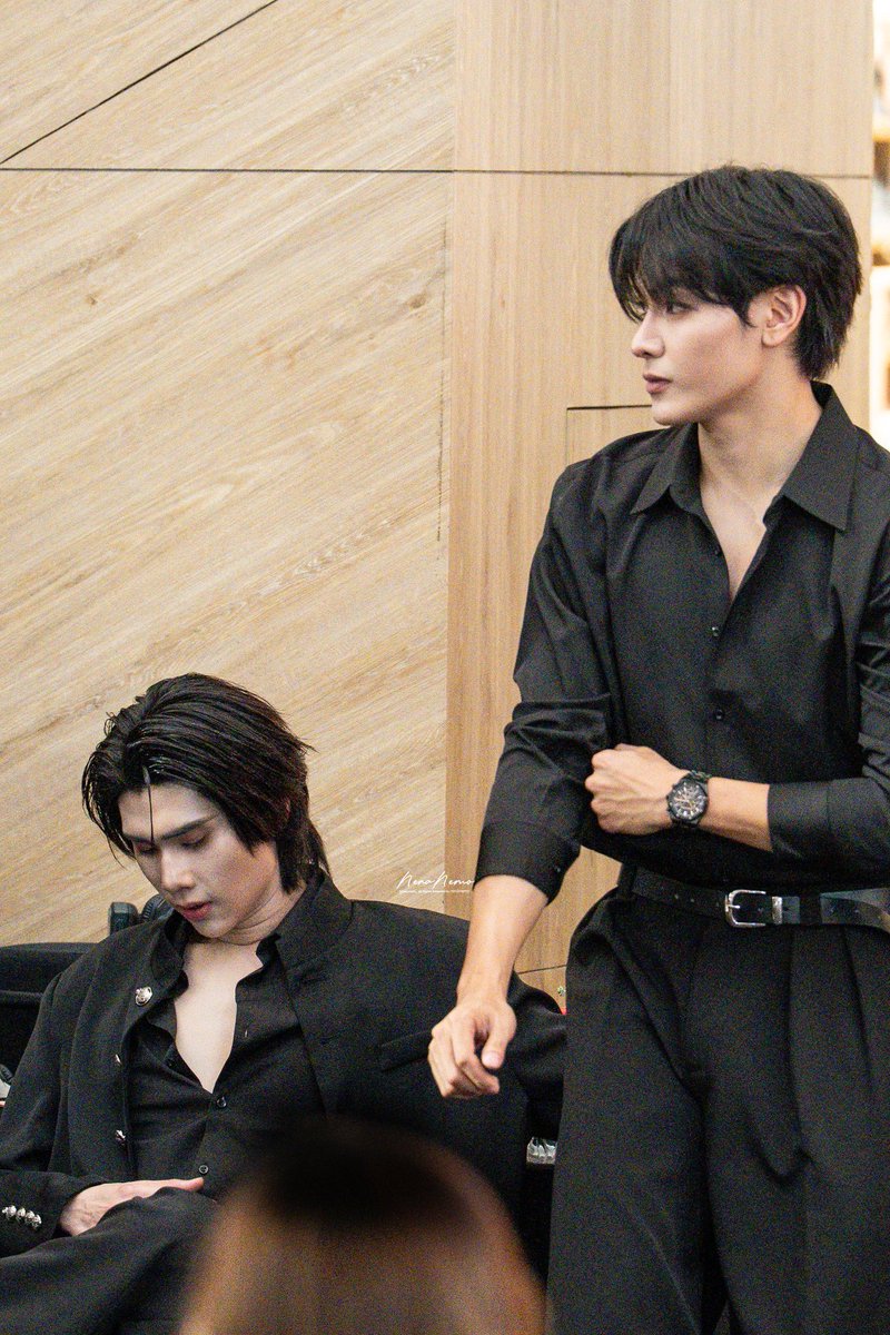 joongmisty's tweet photo. ah, now you understand why they call it sexy chemistry https://t.co/etmNOyRqSl