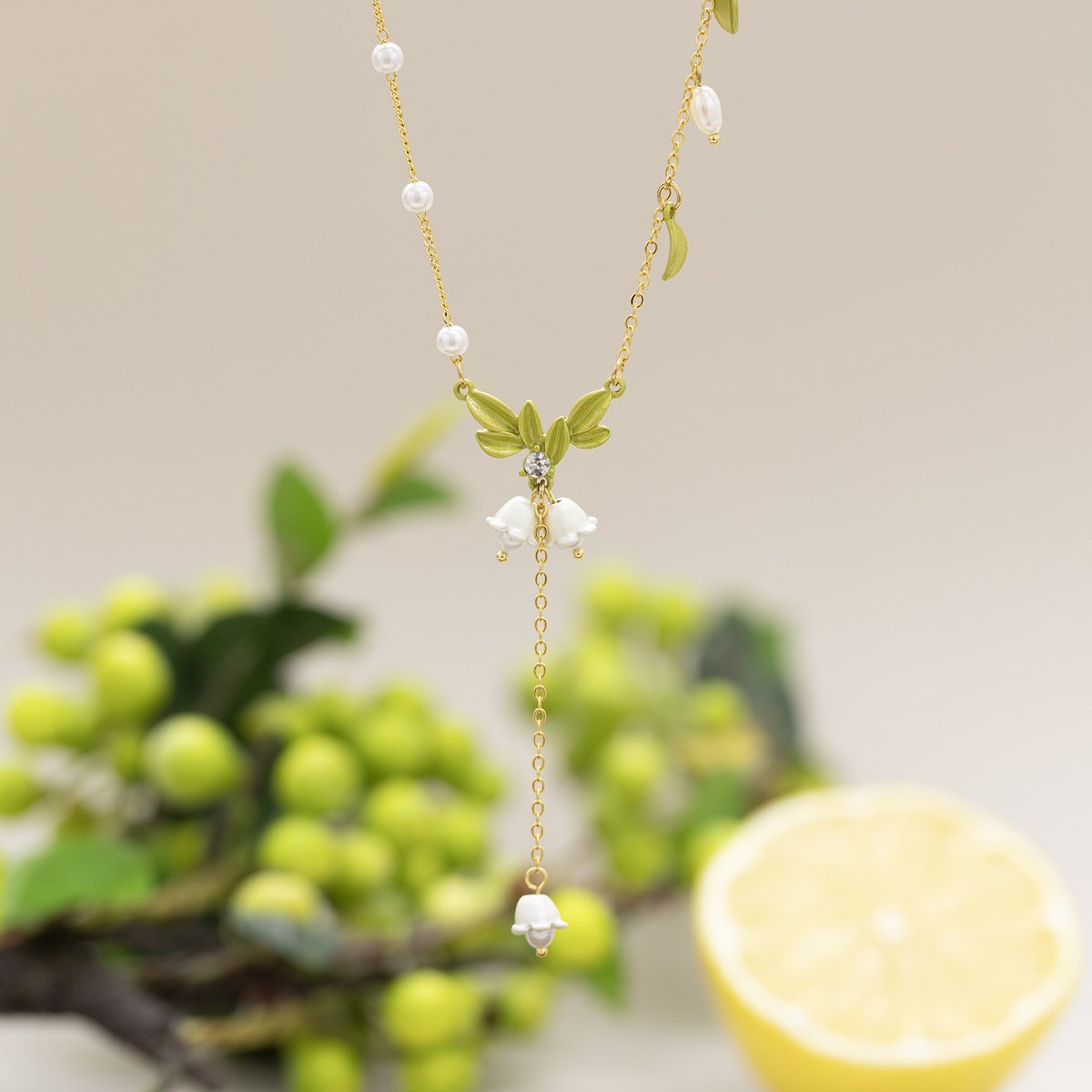 selenichast_com's tweet photo. The perfect gift for flower lovers 🤍✨

A delicate lily of the valley necklace inspired by nature’s sweetest blooms.

Link: https://t.co/3bhfnQQ6MG

#selenichastjewel #lilyofthevalley #necklaceoftheday #GiftIdeas #FlowerLover #UniqueJewelry https://t.co/hS0Ycp3Ig3