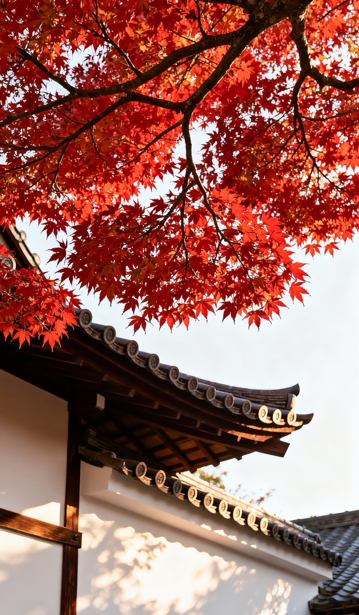 bluezes69's tweet photo. It’s crisp autumn breeze and golden maple leaves time! The perfect weather for a warm latte and a walk in the park https://t.co/di74vDCz4T