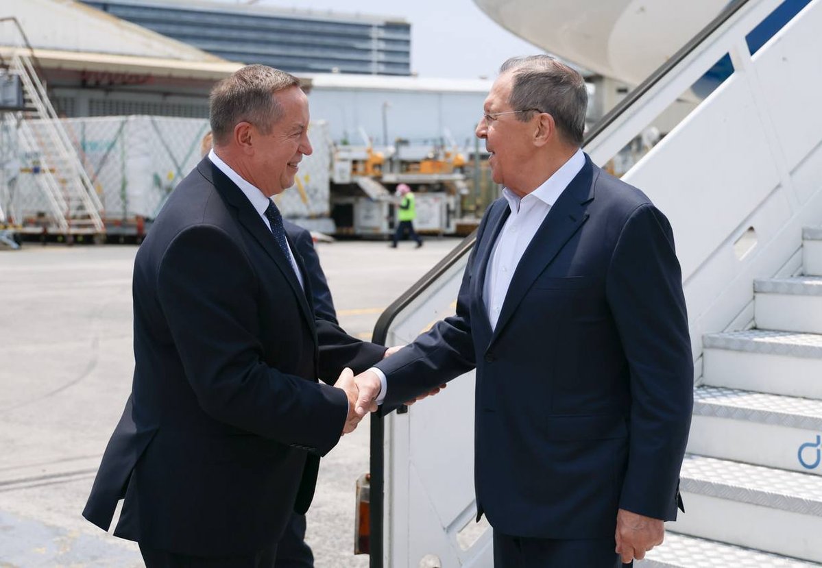 mfa_russia's tweet photo. 🛬 Russian Foreign Minister Sergey Lavrov arrives in Manila
 
On Sergey Lavrov’s participation in upcoming #ASEAN Ministerial Meetings  👉 https://t.co/Tl9kxbbzvn https://t.co/6a4KnONX47