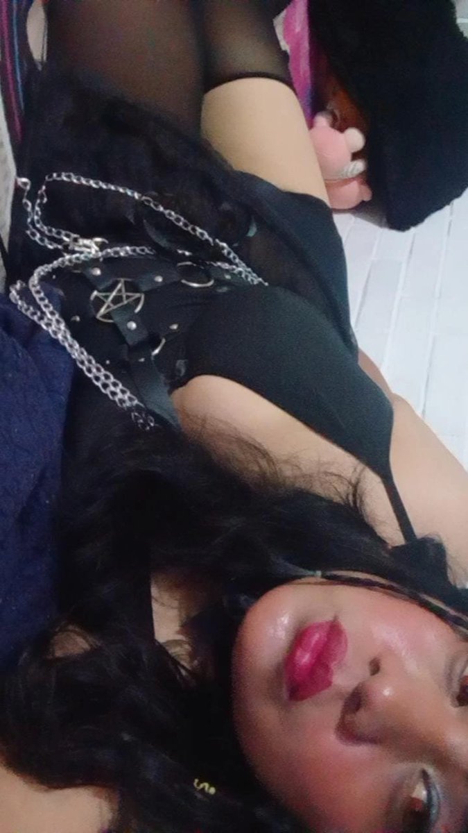 BrendaAlmendrss's tweet photo. Quieres más mi amor 😝😝😘😈😈
#OnlyFansFree
#FanslyFree
#OFpromo
#FanslyPromo
#OnlyFansGirls

#FanslyModel
#Curvy
#CurvyGirl
#CurvyCosplay
#BBW
#BBWLatina
#Thick
#Latina
#LatinaCurvy https://t.co/0hGetiOw6x