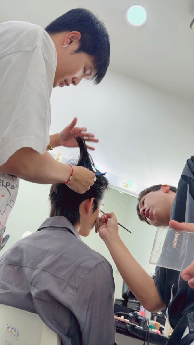 WEofficialTH's tweet photo. 210726 | Instagram stories 

📸 chin_kogoo : 🦈🦈🦈🦈🦈

#est_rvp
#WEofficialTH https://t.co/5y2Lq5Lzxy