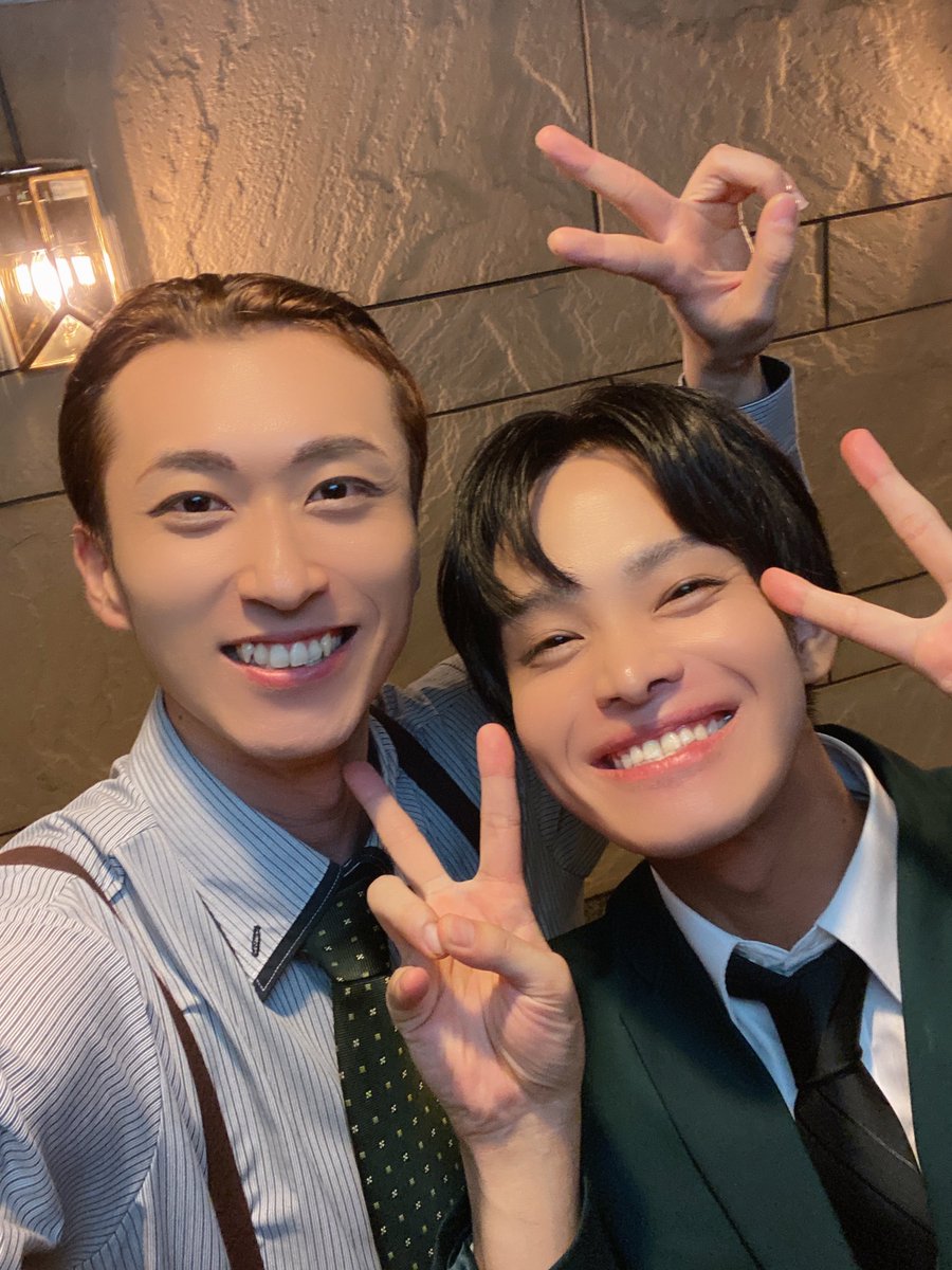 reo_activity's tweet photo. #弁護士ナユタ

今回も座組に同い年が…😳

ほんとに心強いしまた仕事したい仲間達^^ https://t.co/m5QzX2039i
