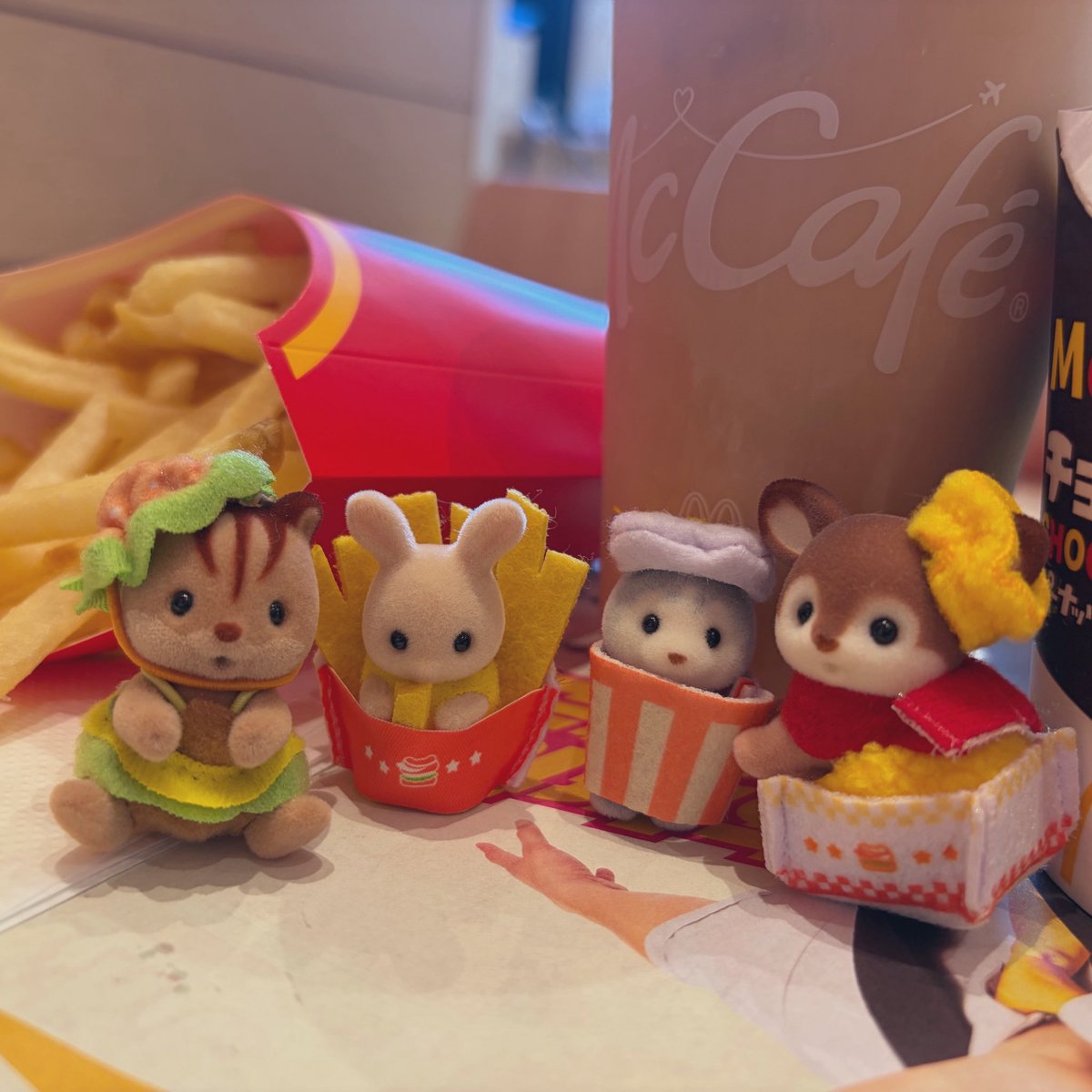 babu_hogosya's tweet photo. 🍔🍟🥤🍗 https://t.co/cKzYcQD9Ep