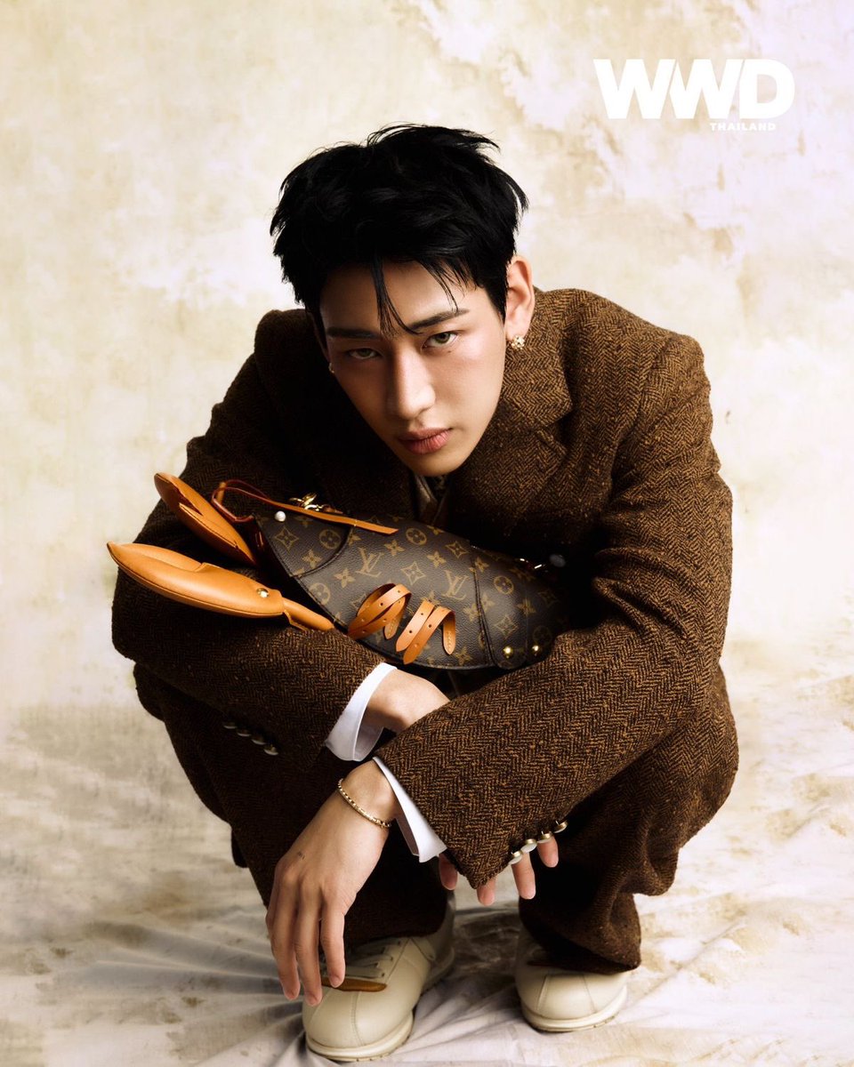 merainbow93's tweet photo. WWD Thailand ช่วง hometown หล่อมากหนูแพ้สุดๆ พี่แบม eat LV มาก DNA หลุยส์วิตตอง

꒰ #BamBam @BamBam1A ꒱ ♡ https://t.co/dMGhsMq29I