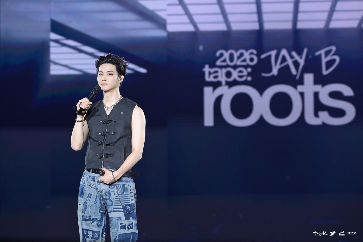 YJPARTNERS's tweet photo. เพราะ ‘roots’ ไม่ใช่แค่จุดเริ่มต้น แต่คือสายใยความผูกพัน
ที่เชื่อมโยงพวกเราไว้ไม่ว่าจะผ่านไปนานแค่ไหน...💚🪾

ขอบคุณทุกคนที่มาร่วมร้อยเรียงสายใยความทรงจำใน ‘2026 JAY B tape: roots bangkok’ DAY 1 นะครับ ม้วนเทปหน้าแรกที่เต็มไปด้วยรอยยิ้มและพลังของทุกคน
ถูกบันทึกไว้อย่างงดงามและมีความหมายมากๆ ครับ

เจบีอยู่ข้างนกนะครับ.....

📸 See more unforgettable photos here:
https://t.co/mvMhSeNIEp

—-------------------------------------------------------------------------------------
Because ‘roots’ is not just a beginning, but a bond that connects us no matter how much time passes...💚🪾

Thank you to everyone who joined us in weaving beautiful memories on DAY 1 of
‘2026 JAY B tape: roots bangkok’. This first side of the tape, filled with everyone's smiles and energy, is beautifully and meaningfully recorded.

JAY B is always by your side…

📸 See more unforgettable photos here:
https://t.co/mvMhSeNIEp

#JAYB
#2026tape_roots_bangkok
#528Hz #YJPARTNERS #BEX