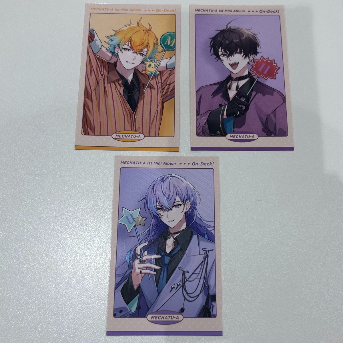 cho_108's tweet photo. 【交換】にじさんじ MECHATU-A 1st mini Album On-Deck！ 封入特典 ランダムフォトカード

譲)画像1(出先のためIDなし)
求)画像2

郵送交換のみ
お気軽にお声掛けください https://t.co/iI4lzzlyyW
