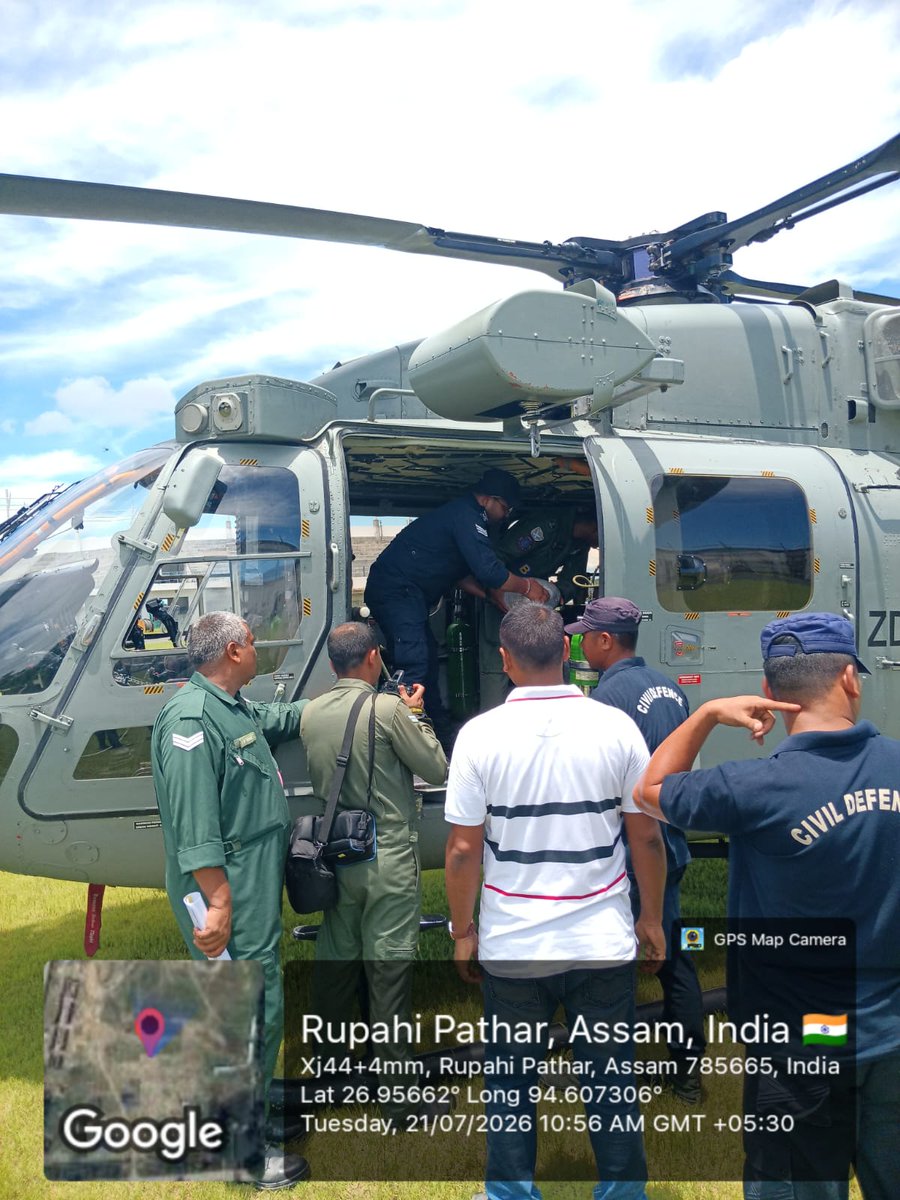 himantabiswa's tweet photo. This morning, @IAF_MCC carried out three sorties, airdropping 627 kg of relief supplies to stranded families in Nazira.

Our teams remain on the ground, reaching every flood-affected family with essential relief. https://t.co/x1AlCHTOCX