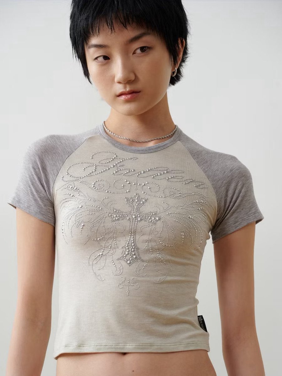 jiJimhoonfordm's tweet photo. ส่งต่อ fallen angels UMA TOP size M🩶 
250 free shipping (from590)  ใส่1ครั้ง
dm for more  #ส่งต่อfallenangels #fallenangels #ส่งต่อvgh #ส่งต่อเสื้อผ้ามือสอง #ส่งต่อเสื้อผ้า #ส่งต่อชุดแบรนด์ไอจี #เสื้อผ้ามือสอง #stylistshop https://t.co/JrO8EpVqIJ