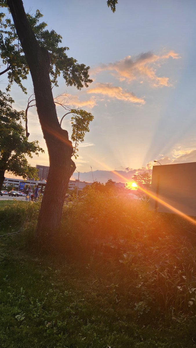 crypto__bites's tweet photo. Good morning Friends 🧡 Happy Tuesday 🏖 https://t.co/WGHv0We1C3