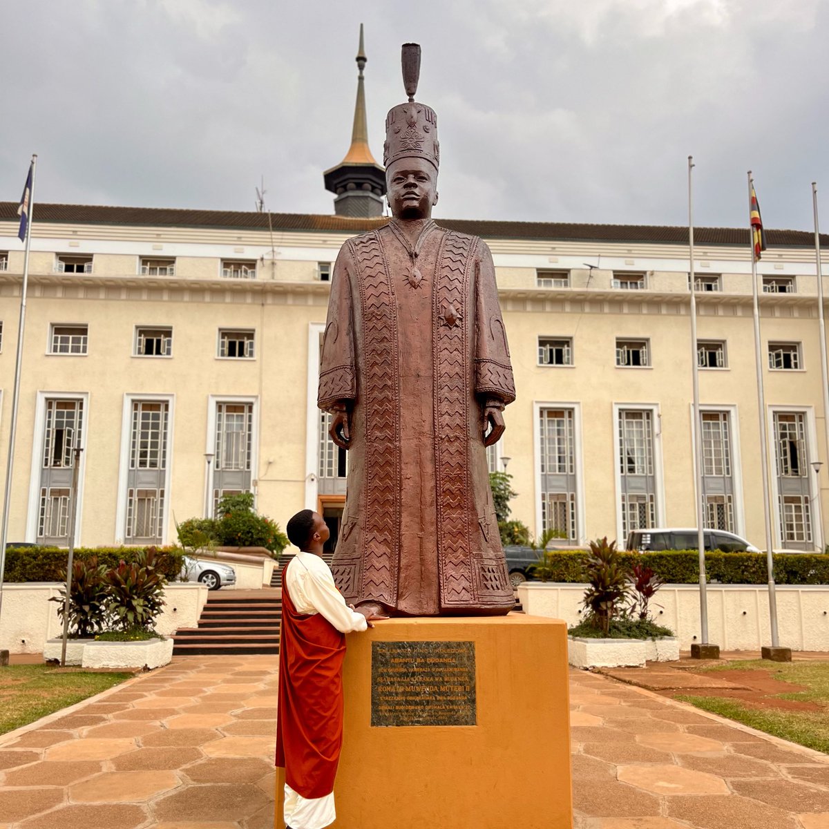 da_vinssh's tweet photo. To me, Man of Tourism is about being a voice and vibe that unites culture, people and destinations to sell East Africa to the world.

Fun Fact : I can name all capital cities in the world, and most national parks in Uganda, Kenya &amp; Tanzania 🇺🇬🇰🇪🇹🇿 Ssabasajja Kabaka Awangaale! https://t.co/F0J02qFl6V