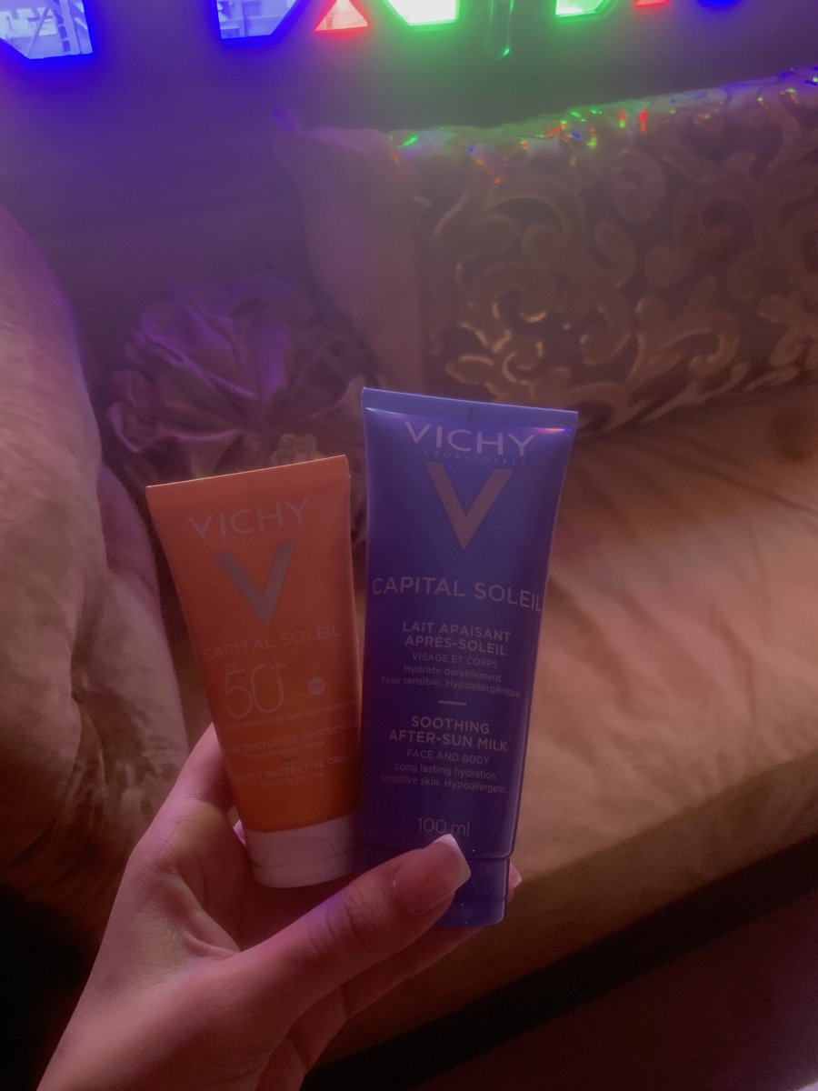 Mellirxi's tweet photo. The best duo of summer 😍 https://t.co/YkVbGJPSPP