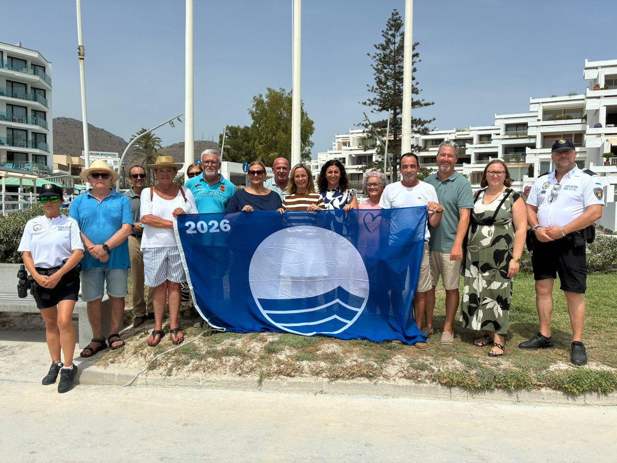 imasmallorca's tweet photo. ➕ ACCESSIBILITAT➕DRETS➕INCLUSIÓ 

🟦 La vicepresidenta de l’IMAS participa a la hissada de la Bandera Blava a platja #Alcúdia

🟦 El municipi revalida el distintiu i rep menció especial en #AccessibilitatUniversal

🟦 IMAS i @ConselldeMca compromesos amb una illa per a tothom. https://t.co/XCwVd8c99O