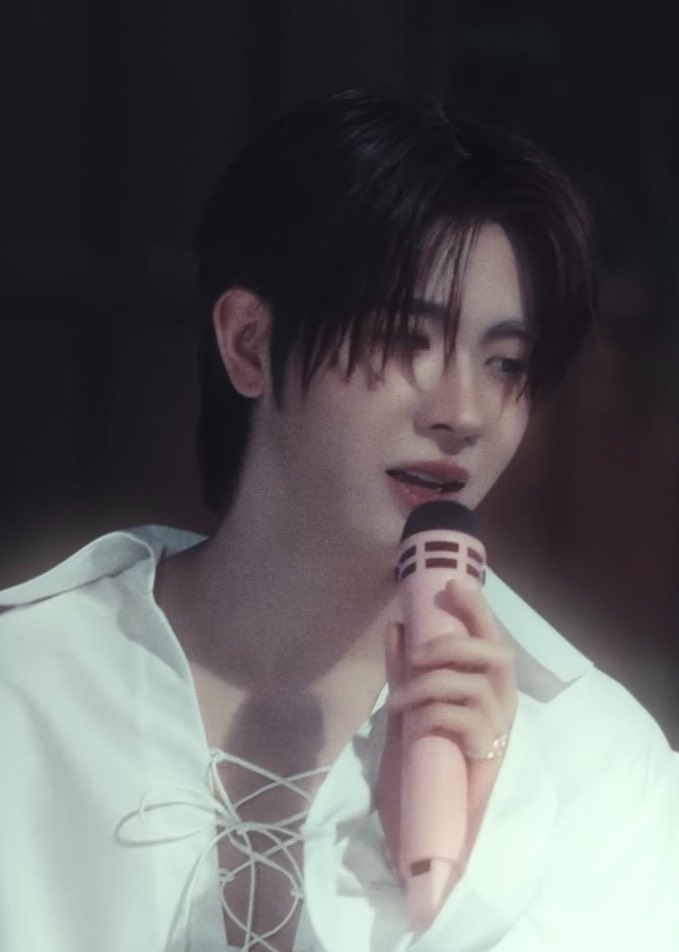junewednesdayy's tweet photo. เป็นเพลงเศร้าที่สวยกินคนมาก ㅠㅠ

FIRSTONE X LULA
#ไม่อยู่ในชีวิตแต่อยู่ในหัวใจByFirstOne https://t.co/obobpicOkJ