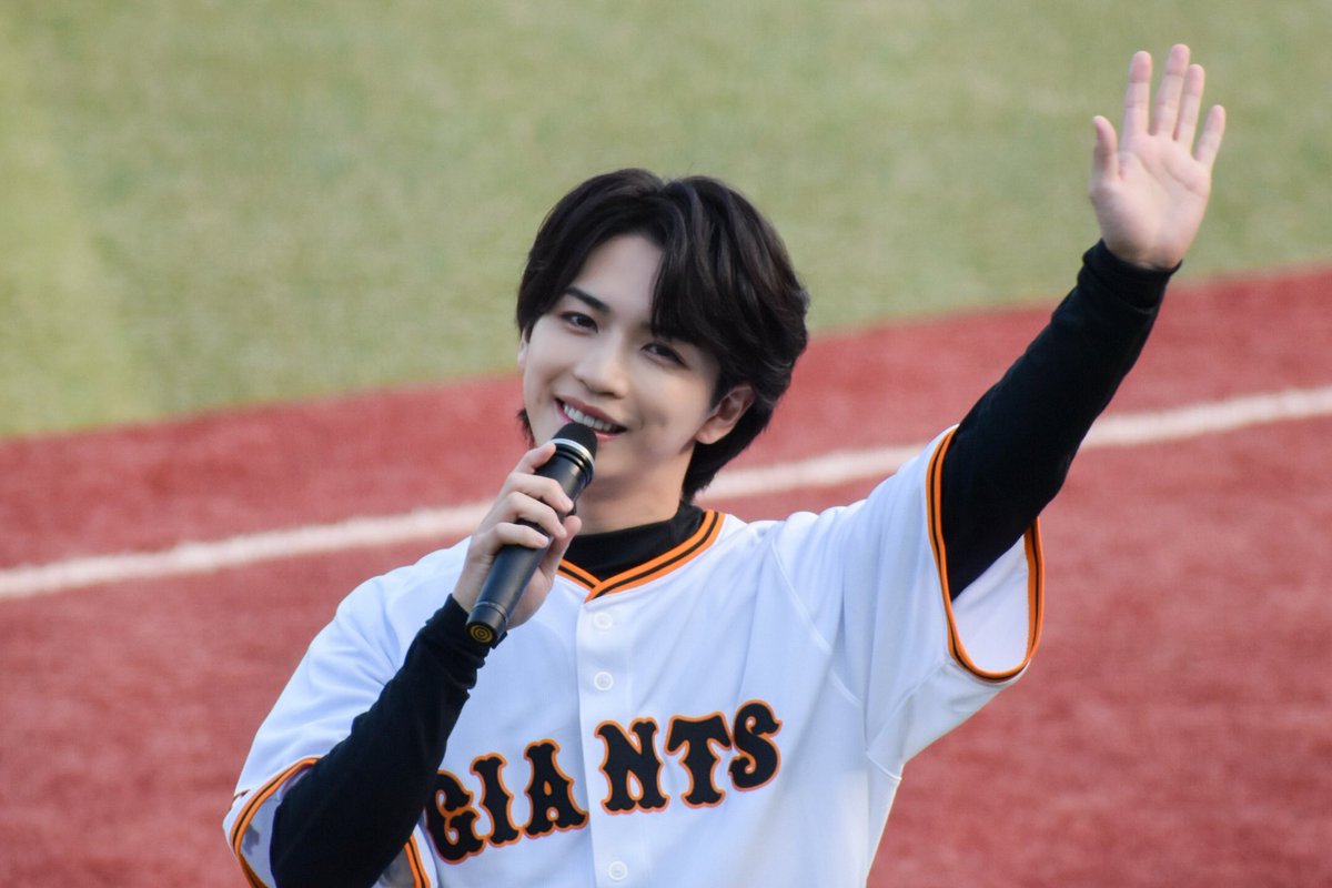 _prince3u3's tweet photo. 20260721  Gタウン
月刊ジャイアンツ創刊50周年記念ナイター
始球式

すごくかっこよかった(ˆ꜆ .  ̫.ˆ)꜆💕

#岩橋玄樹 https://t.co/HdrEgZbyhe