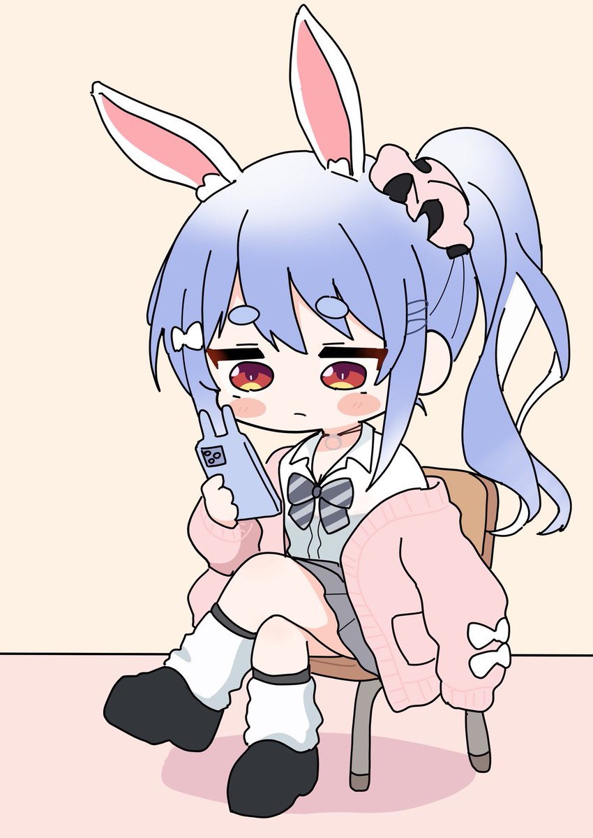 potepote3415's tweet photo. #ぺこらーと
何見てるぺこ？ https://t.co/rzULIMktxH