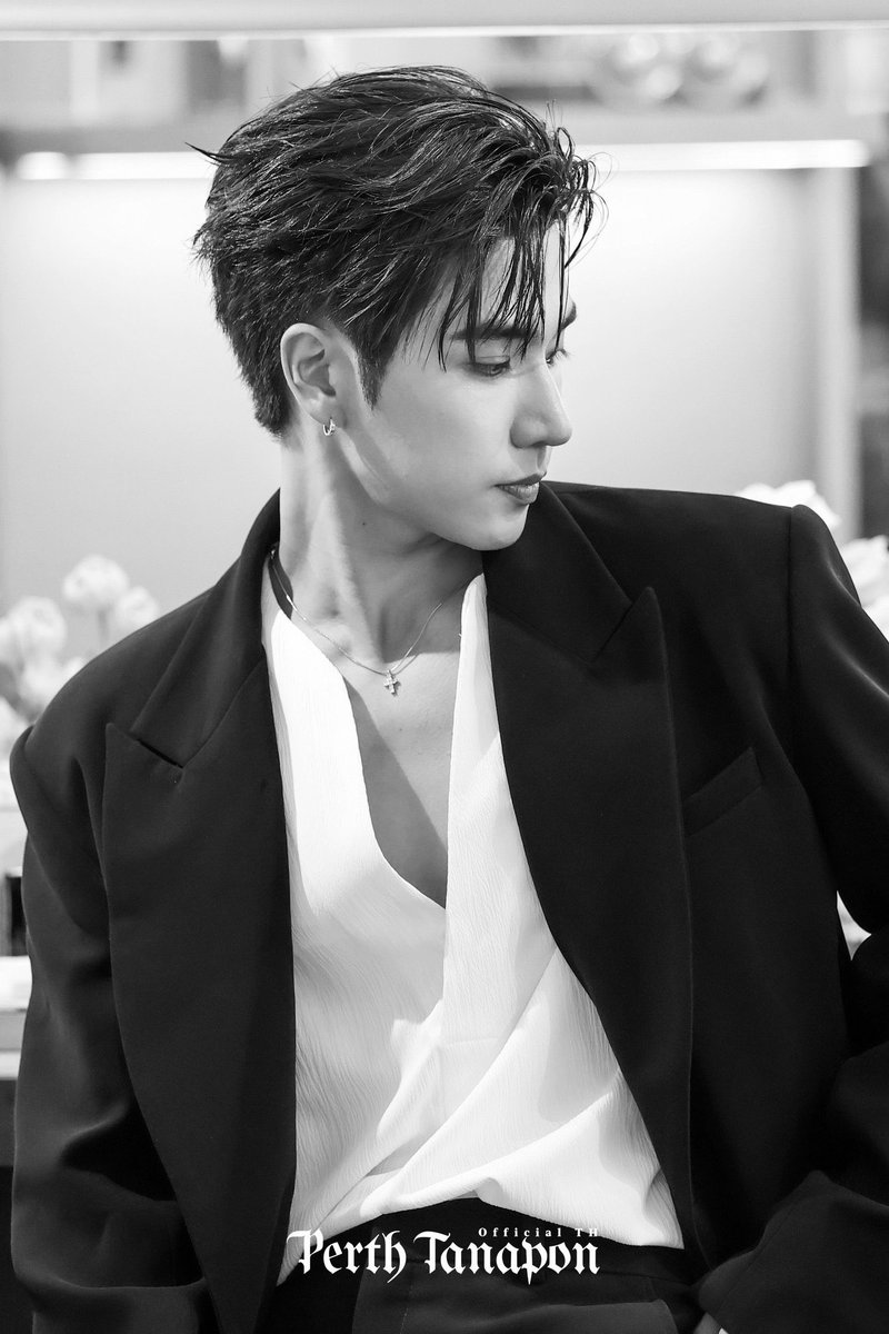 butterandtears's tweet photo. คุณกันต์ เด กัสโตร ⛓️

- มาเฟียนักธุรกิจ เจ้าพ่ออสังหาฯ
- หล่อ รวย แซ่บ เสว
- มนุษย์ฟีโรโมน เสน่ห์ล้น
- ไร้หัวใจ ไม่ชอบผูกมัด
- ทรงเสี่ย
- สุขุม พูดน้อยต่อยหนัก
- เจ้าเล่ห์ อยากได้อะไรก็ต้องได้
- ชอบเอาชนะ ชอบความท้าทาย
- เนี๊ยบ เจ้าระเบียบ
- ทะเยอทะยาน
- เด็ดขาด
- มือไวจัด https://t.co/4mTX7C3Quc