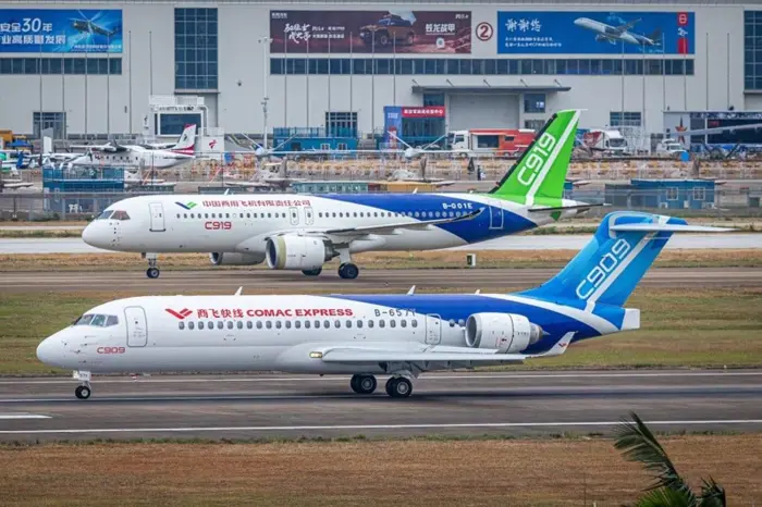 poaenglish's tweet photo. Big Move for Aviation...!
#AirCambodia becomes the first foreign carrier to place a bulk order for #Chinese-built C909 regional jets, agreeing to buy 20 aircraft from #COMAC. Deliveries begin in H2 2026.
#PulseofAfrica #China #C909 #POA https://t.co/zoTVADK7Kq