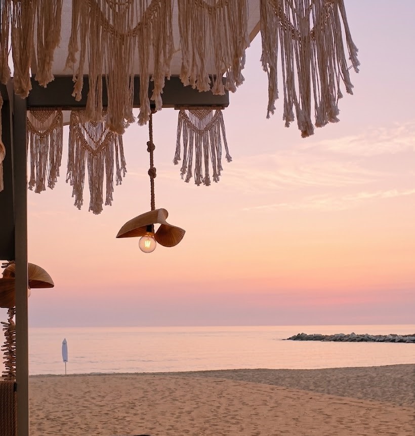 CampelloTurismo's tweet photo. En #ElCampello nos gusta empezar el día junto al #Mediterráneo con el sonido de las olas, la brisa acariciando la piel, el cielo tiñéndose de tonos pastel ... 🥰
Recuerda que las mejores vacaciones también se miden en pequeños instantes 😉 Feliz martes !😘
📷 XiringuitoMoana https://t.co/QTWajjuA0f