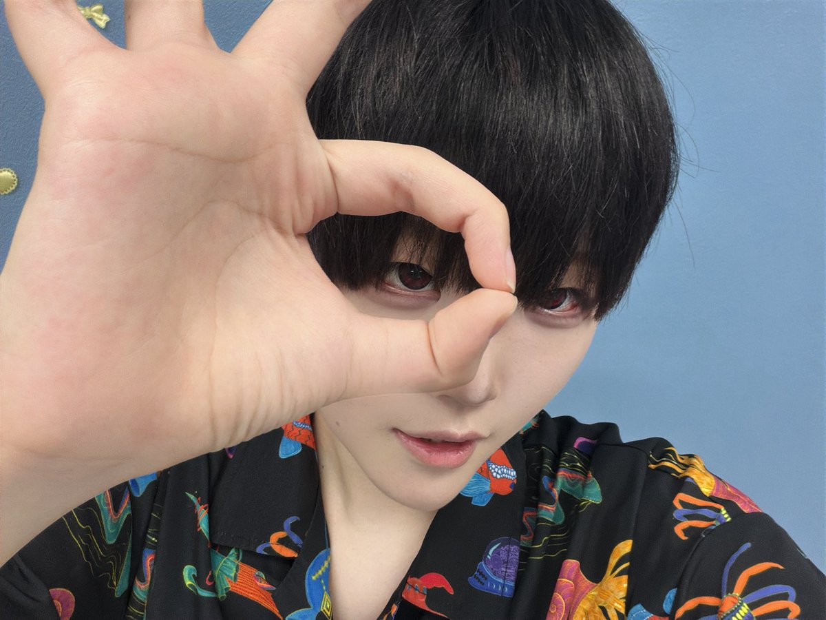 bytter__'s tweet photo. おきゅいん！赤いカラコン入れたら厨二病みたいになった‼️けどビジュいい‼️ https://t.co/1WJcBpsCx6