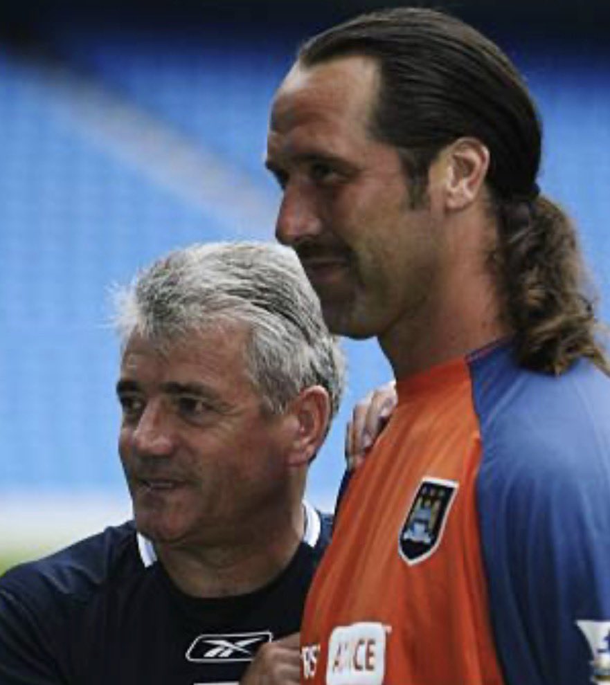 thedavidseaman's tweet photo. Deeply saddened to hear the news that we have lost the King, Kevin Keegan.

I have wonderful memories of playing under him with England, before finishing my career at Manchester City, where Kevin was my Coach, manager and my neighbour.

I first met him when I was a sixteen year old apprentice at Leeds and he was a giant on the pitch, so working with him later was an an absolute dream come true, what an absolute gent, sleep well legend.