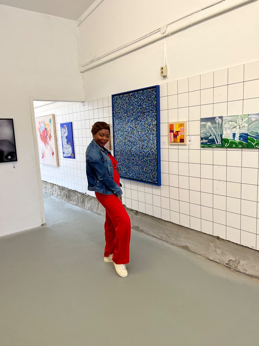 c_o_a_b20's tweet photo. “Immersed in colors, cultures, and creativity.” 

#art #artist #exhibition #artdaily #artworld https://t.co/potELi60c2