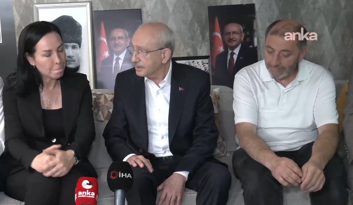 No Context Yeni Parti tweet media