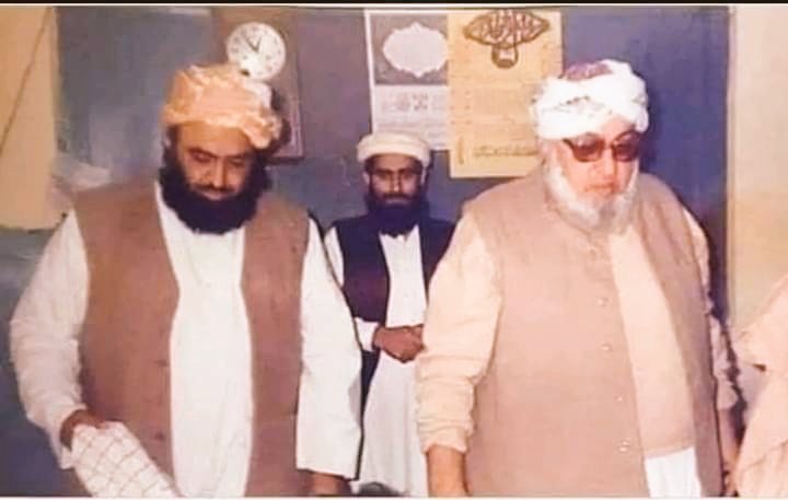SamiSwati_'s tweet photo. 2024 میں حکومت میں شامل ہونے کی دعوت قبول نہ کرنا بھی اس مؤقف کو تقویت دیتا ہے کہ ہر سیاسی فیصلہ صرف اقتدار کے لیے نہیں ہوتا، بلکہ جماعتیں اپنے سیاسی مؤقف کے مطابق بھی فیصلے کرتی ہیں۔ 

#مولانا_کے_سنگ #سرحد_یا_سیاست #ہائبرڈ_راج_نامنظور #معدنیات_کی_لوٹ #ڈالر_کی_جنگ https://t.co/cdMkG5QAj0