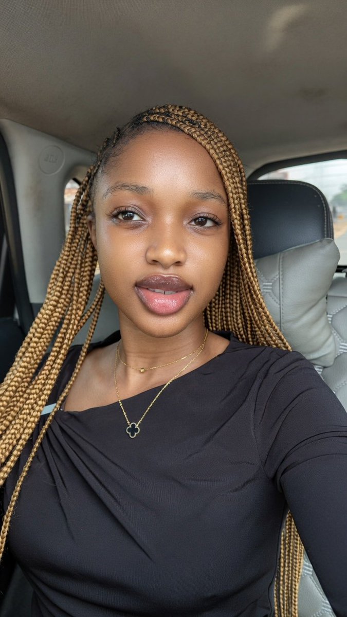 nzewuwo's tweet photo. Dear married men, the woman you think is better than your wife only seems that way because she isn't living with you. https://t.co/mUJyIpE3yP
