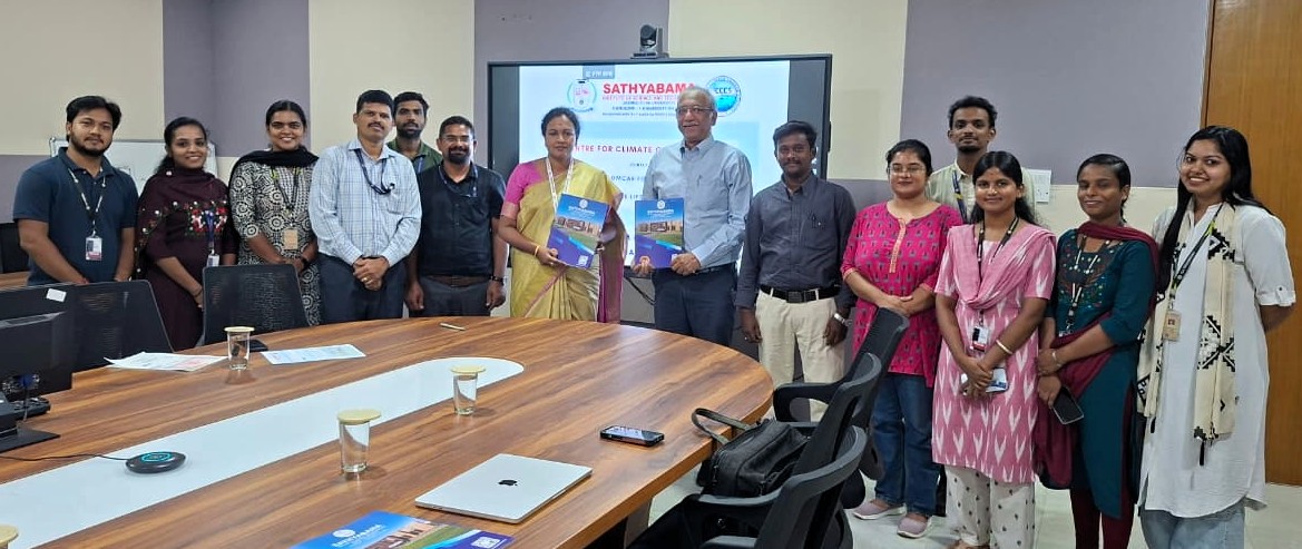 SathyabamaS's tweet photo. We are excited to share that we signed MoU with @KuddleLife. We will work together on several fronts, starting with #marinebiodiversityassesment #climatechange #artificialreef #eDNAresearch, sharing technical know how to improve marine research in the region. @SathyabamaSIST https://t.co/Iqa9msjwgT