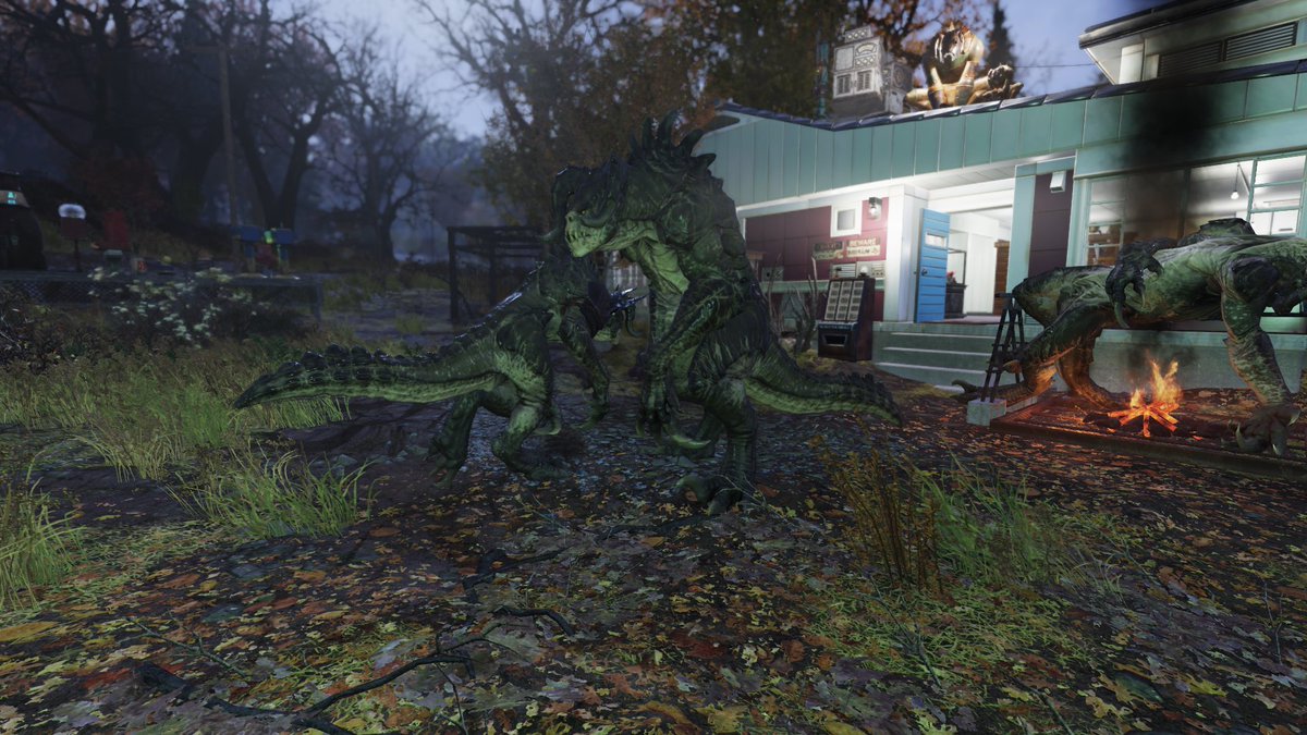 MaradaelESO's tweet photo. Omg he's smaller than her... Tiny husband alert!
Look at them..

#fallout76 https://t.co/E9owgF16BN