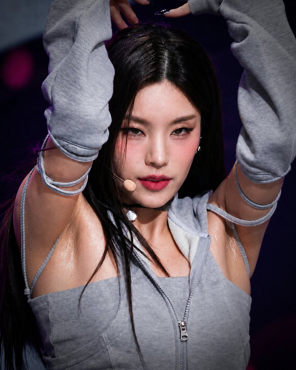 KetekHolic's tweet photo. Yeji (Itzy)
#Kpop #Itzy #Yeji https://t.co/Ma7pjMOH0a