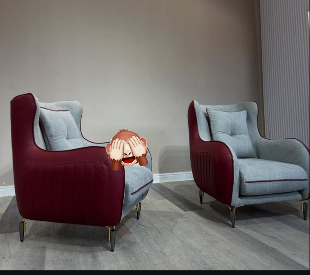 iamquadri10's tweet photo. Accent chair; you can never go wrong with having one 🤭✨ https://t.co/f4zdo31Q1G