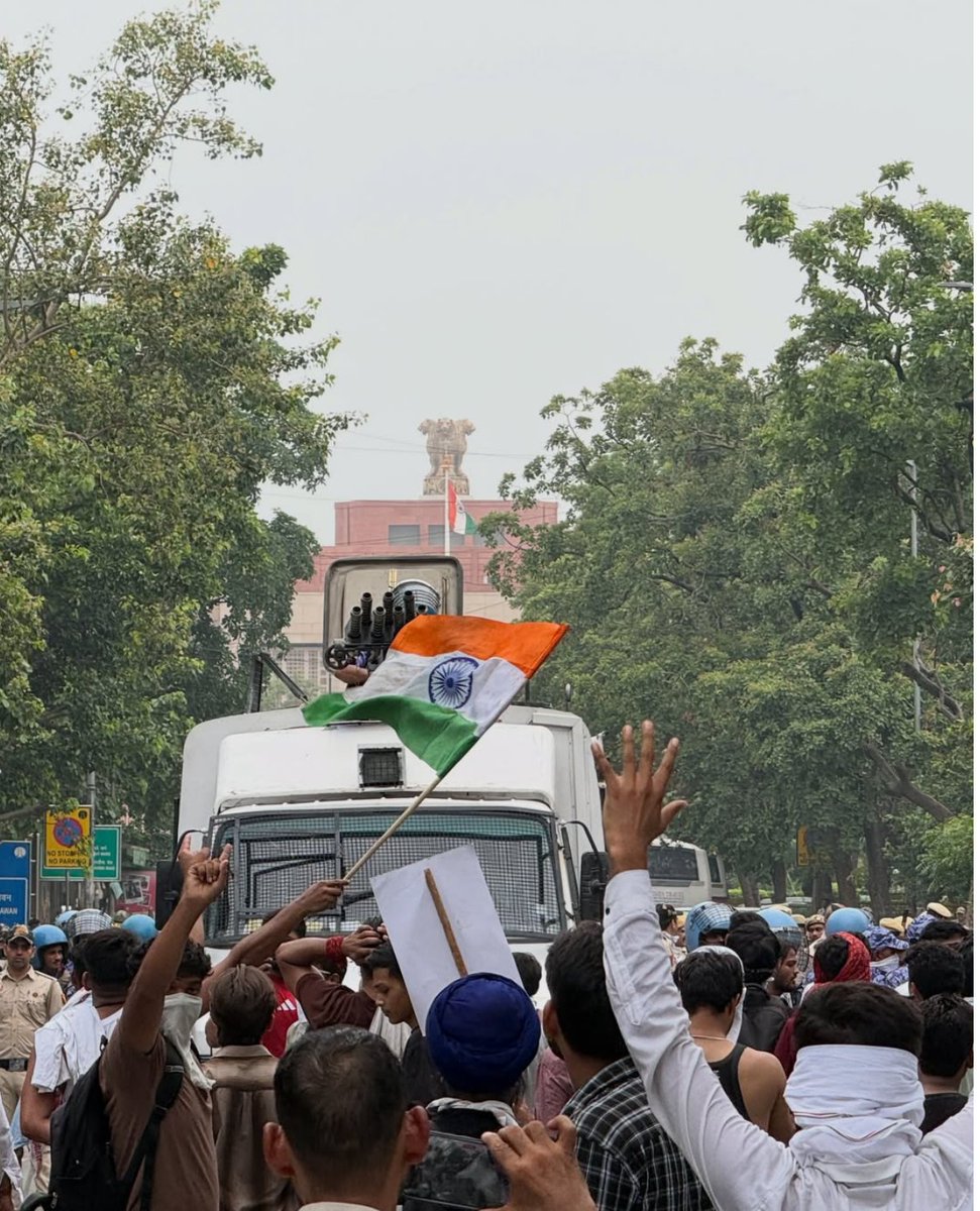 sonarai0102's tweet photo. #saveindia#💔 https://t.co/QmfE7ZLaGB