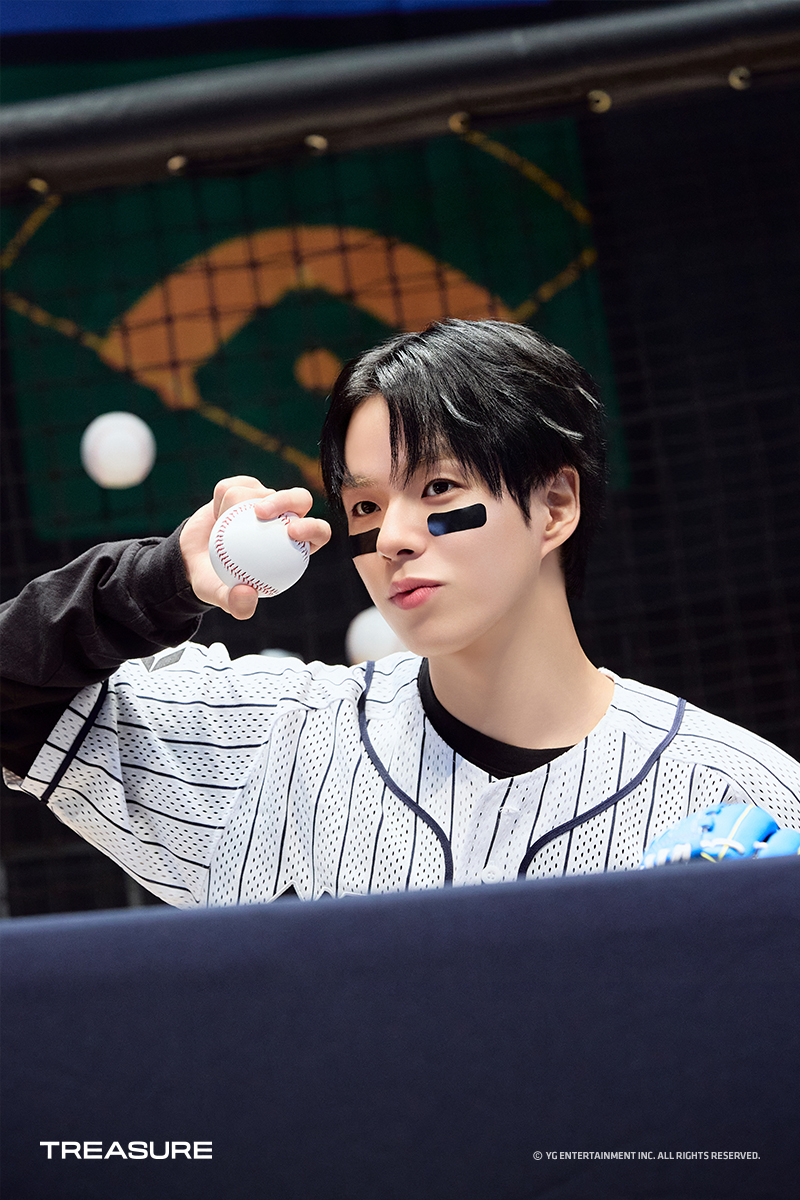 ygtreasuremaker's tweet photo. TEUME가 있어 완성된 우리의 NEW WAV🖤⚾️

▶️ https://t.co/LD9WuMTZDr

#TREASURE #트레저 #4thMINIALBUM #NEWWAV #OFFLINE_FANSIGNING_EVENT #TREASUREMAKER #YG https://t.co/cnpXhiYPuZ