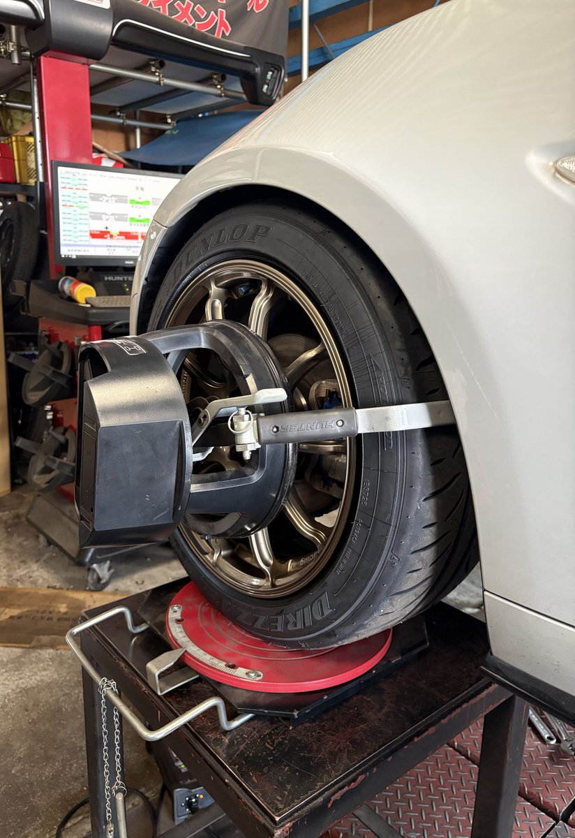 carproALTEX's tweet photo. お客さんの
ロードスター ND5RC を
アライメント調整と
epifanで
エンジンレブリミッター変更
スピードリミッター解除
電動スロットルの最適化
燃調の最適化
点火時期の最適化
アクセル開度に対してリニアに、高回転まで淀みなくパキッと吹け上がるエンジンへ
#ロードスターnd
#ND5RC
#ALTEX https://t.co/Trd3RVaLAw