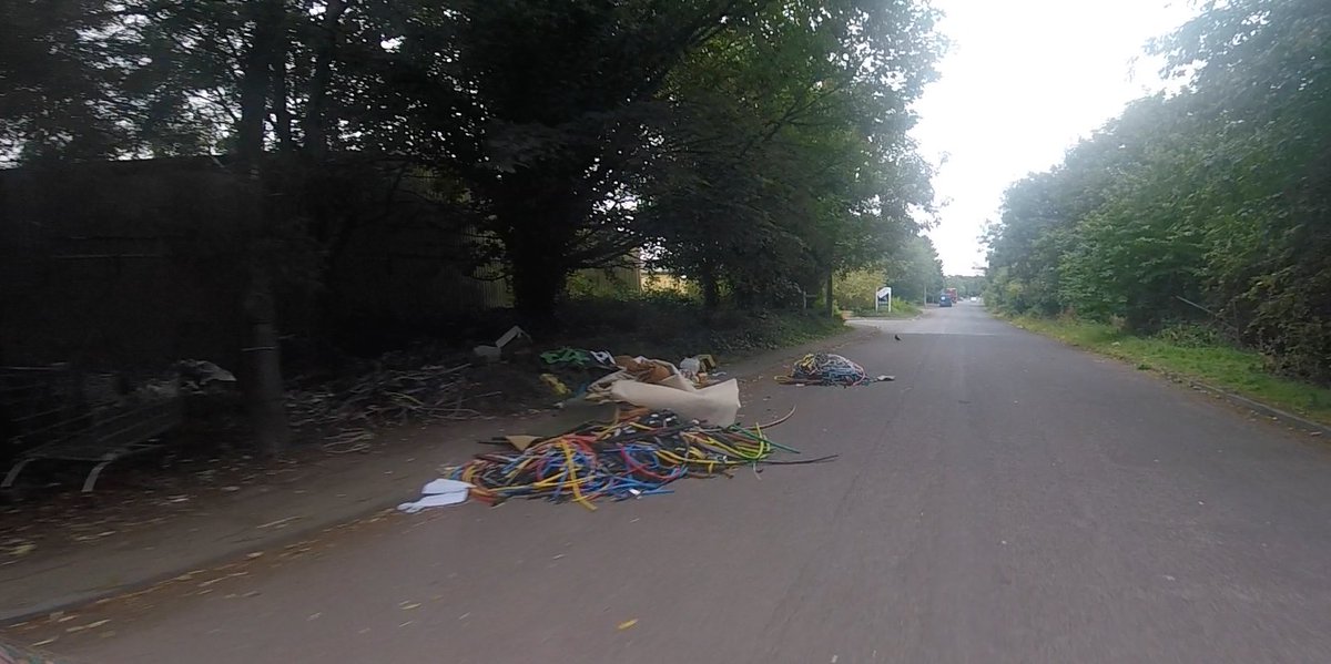 HereMunn's tweet photo. @Edinburgh_CC There has been some serious fly tipping on West Shore Road, close to where the road is closed. https://t.co/64DIr4MekX