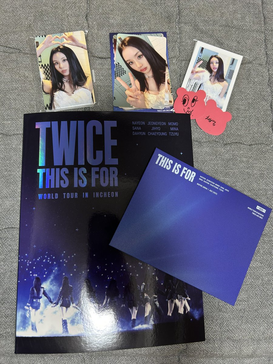 ryuchaeng41723's tweet photo. うちにもきた〜
でもDVDプレイヤー持ってない〜
誰かウォッチングパーティーしよ〜👀 https://t.co/7DCWCNmkJA