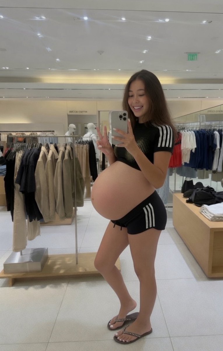 Mxria72's tweet photo. If you saw me shopping like this, what would you say to me? ☺️ https://t.co/v71zXbl8kU