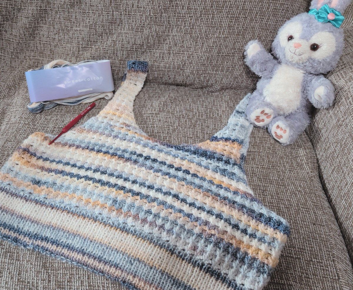 Ami_chaeL's tweet photo. スウィートコットン一玉でビスチェを編みました🧶
涼しくなったら着られるね🫶
編み図は@kiiteekiiteekiiteeさんです

#編み物 https://t.co/18Xgrx2fjm