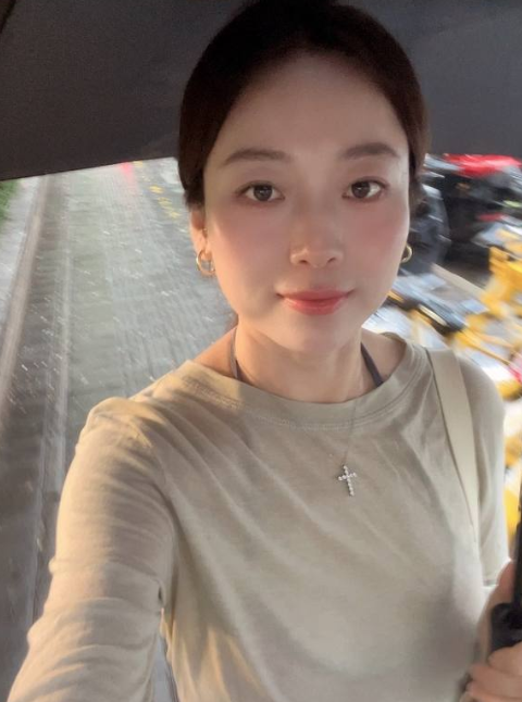 yapalom's tweet photo. 最近压力好大，这里能遇到服务型人格的男人吗？？？ 最近太累了，想放松放松......谁能来给我个高质量的放松？不盈利，就图个舒服...... https://t.co/QzzAJe5hBP