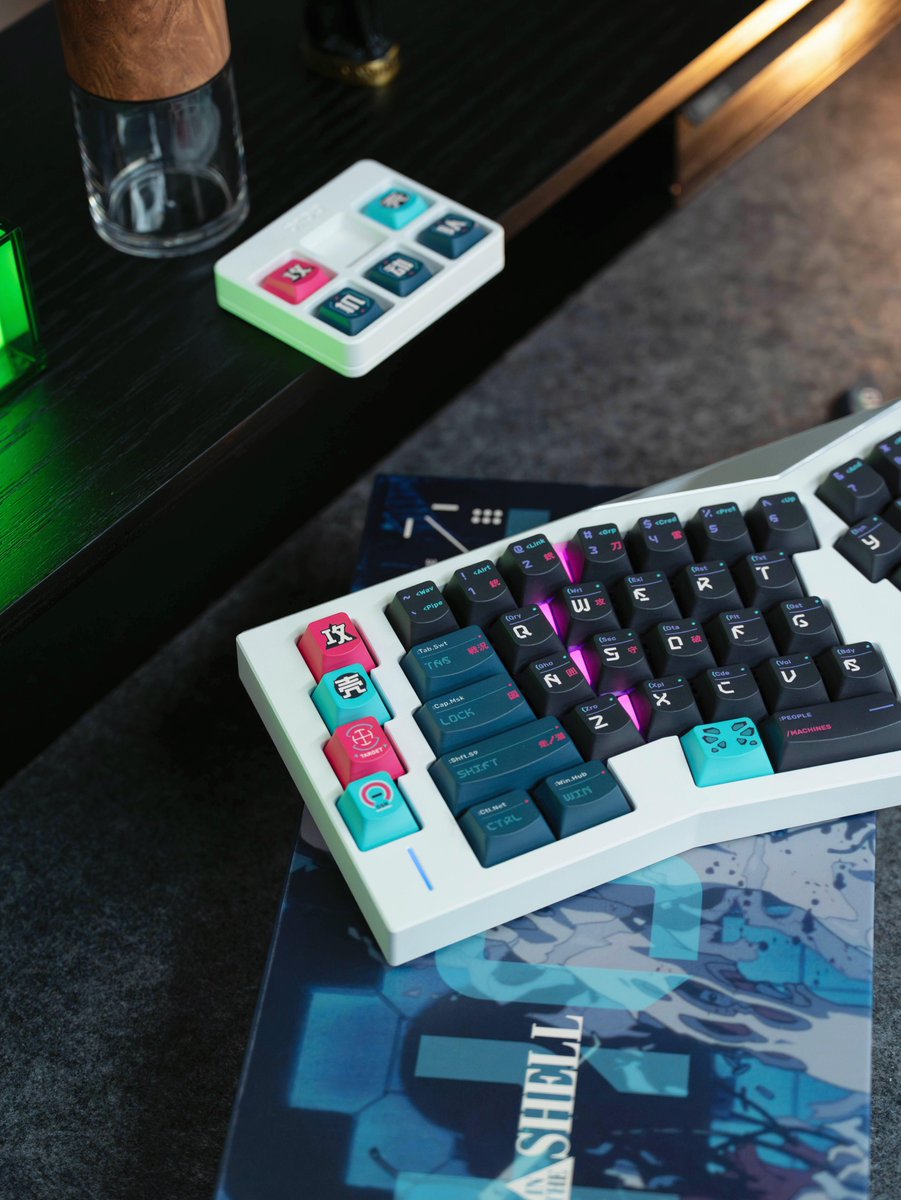 KeyTok_studio's tweet photo. 𝙏𝙝𝙚 𝙨𝙝𝙚𝙡𝙡 𝙘𝙖𝙣 𝙗𝙚 𝙧𝙚𝙥𝙡𝙖𝙘𝙚𝙙.⁠
𝙏𝙝𝙚 𝙜𝙝𝙤𝙨𝙩 𝙘𝙖𝙣𝙣𝙤𝙩.⁠
⁠
KeyTok × Ghost in the Shell.⁠
Smile Profile · PBT · 164 Keys.

https://t.co/GzR4xwoMNl https://t.co/CNJrAuwdWo