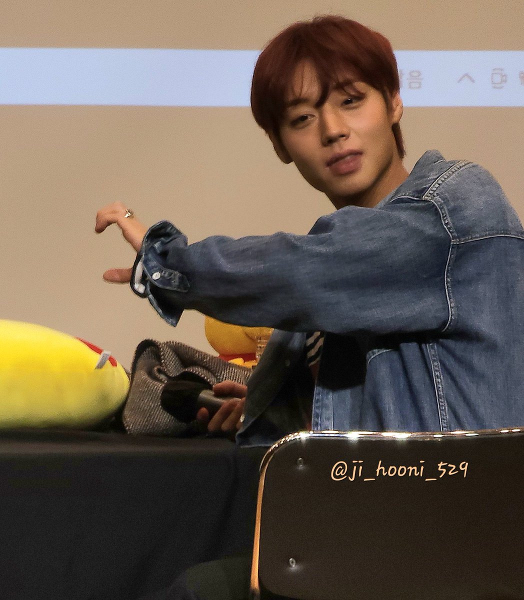 yaaaae_11's tweet photo. 이때 왤케 강기훈같냐 ... ㅎㅎ https://t.co/7WL4NoaaDZ