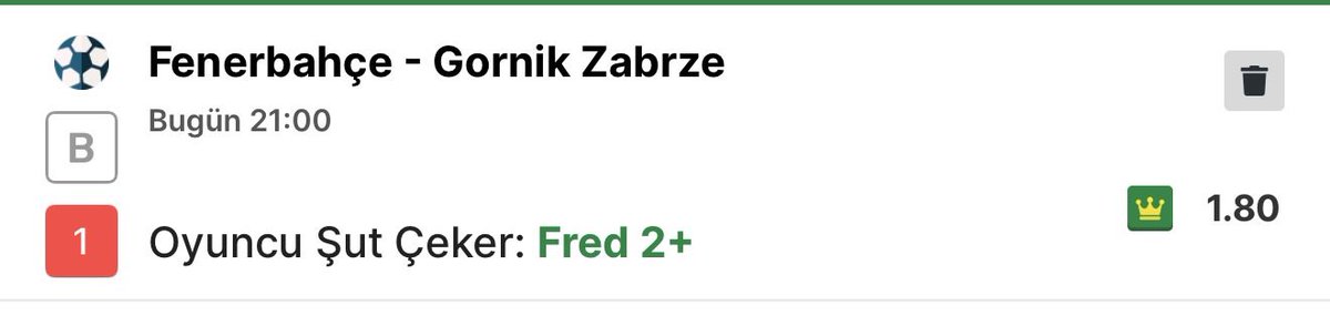 Sbvforwins2's tweet photo. Sezonu ilk yüksek güvenli bahisle açalım. Bahis kazanırsa fav ve rt atanlardan 10 kişiye de 500 tl hediyemiz olsun.

“Bu bahis için 11’leri görmeye gerek duymadım. 10 numara pozisyonunda 11 başlayacağı kesin gibi zaten. Hocanın prensi olma unvanını tam olarak hak eden bir oyuncu Fred. Geçen sezon gitmesine kesin gözüyle bakılırken bu sene İsmail hocanın gelişiyle beraber neredeyse 11 oyuncusu haline geldi. 3 hazırlık maçına da 11 başladı ve 4-1-2 şut çekti bu maçlarda. Geçen sezon son 3 maçta 10 numara pozisyonunda 90 dakika oynamış ve bu 3 maçta 4-3-4 şut çekmişti. 10 numara olarak başladığı bir maç daha var geçen sezon. O maçta da 45 dakika sahada kalıp 2 şut çekmişti. Fred’e ve şutlarına güveniyorum. Çok coşkulu, şutör bir Fenerbahçe beklerken Fred’in de ilk yarıdan en az 2 şut çekmesi bence olası olan.”