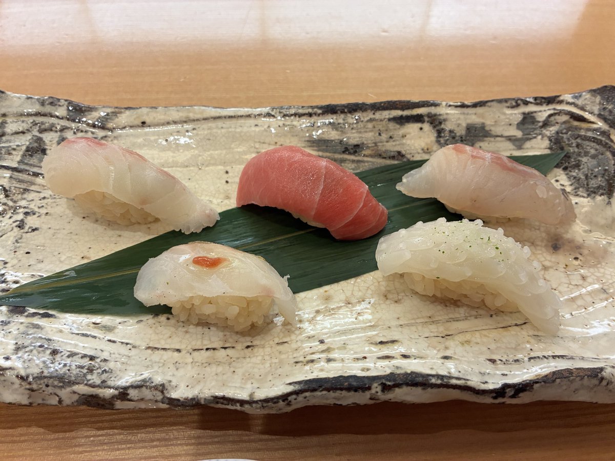 cicocicoo's tweet photo. 胃カメラ、ぐっすり眠れたzz
検診終わりにお寿司食べました😊 https://t.co/sgiAl6LCde