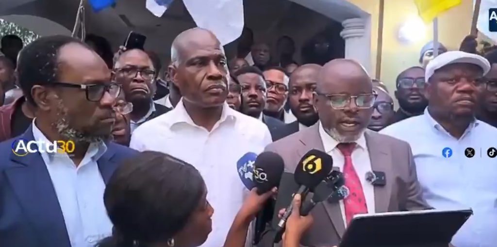 lokondobenjamin's tweet photo. RDC : la C64 reporte sa marche du 22 juillet et accorde un moratoire jusqu’au 15 août pour l’ouverture du dialogue national. https://t.co/DnXWFeEa1H https://t.co/F2mUBWzcb1