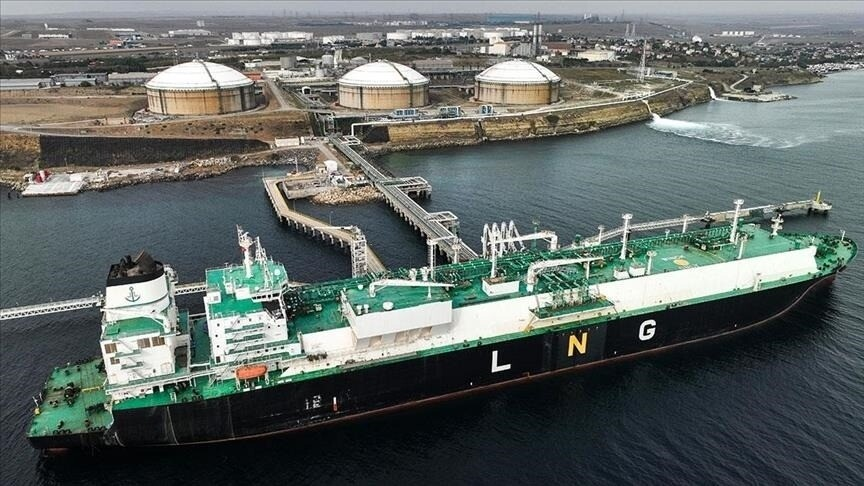 aa_finans's tweet photo. ⛽ Türkiye'nin LPG ithalatı mayıs ayında yıllık bazda yüzde 0,77 artarak 283 bin 155 tona yükseldi

📉 Aynı dönemde LPG ihracatı yüzde 15,82 azalışla 45 bin 910 tona geriledi

🚗 Toplam LPG satışlarında yüzde 85,69 pazar payı ile otogaz ilk sırada yer aldı
https://t.co/ljNF5OOI9A https://t.co/ienoRoei6s