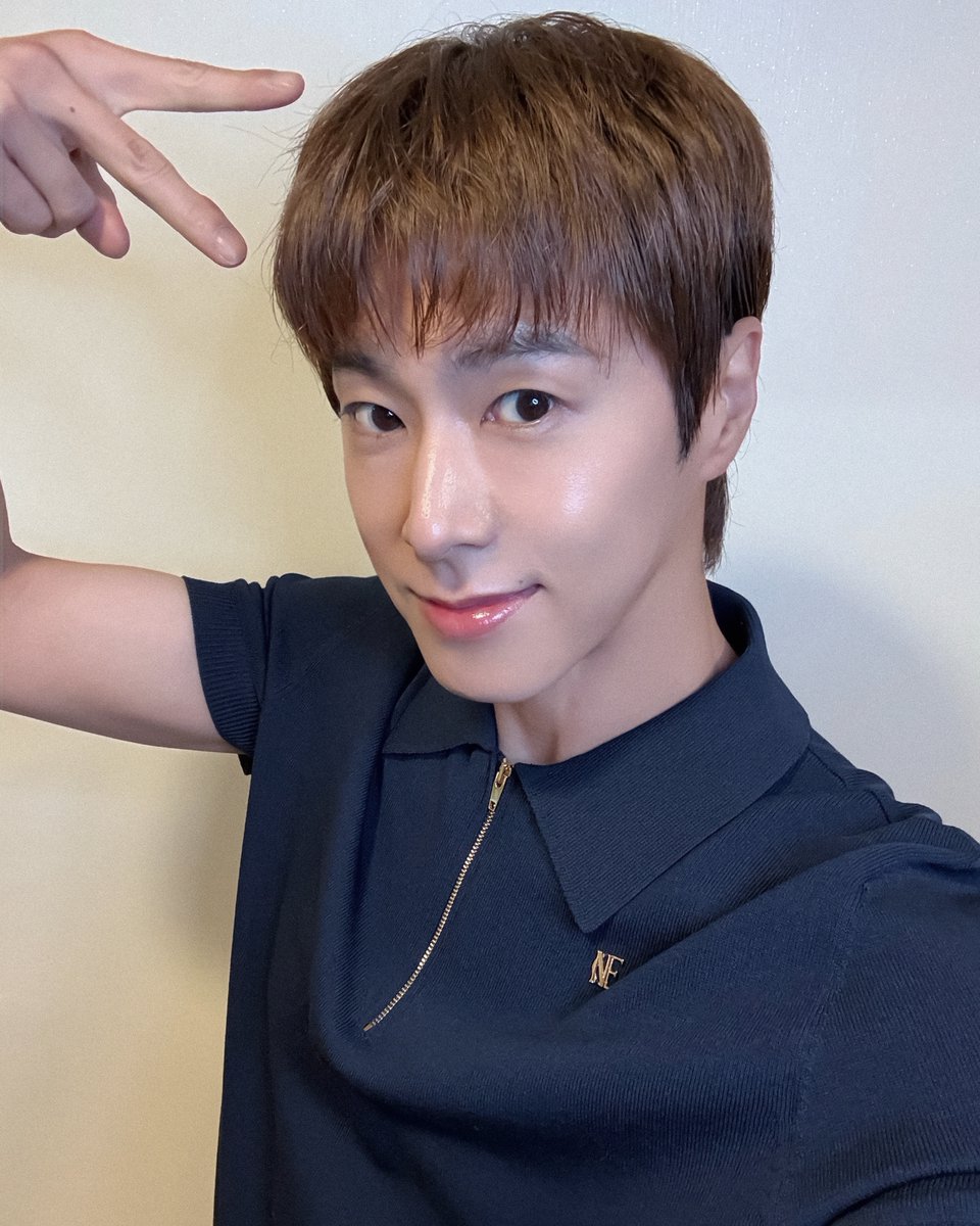 TVXQ's tweet photo. #12시엔주현영 🕛📻

#UKNOW #유노윤호
#TimesTickin #UKNOW_TimesTickin
#TVXQ! #동방신기 #東方神起 https://t.co/Tk41XHFc9L